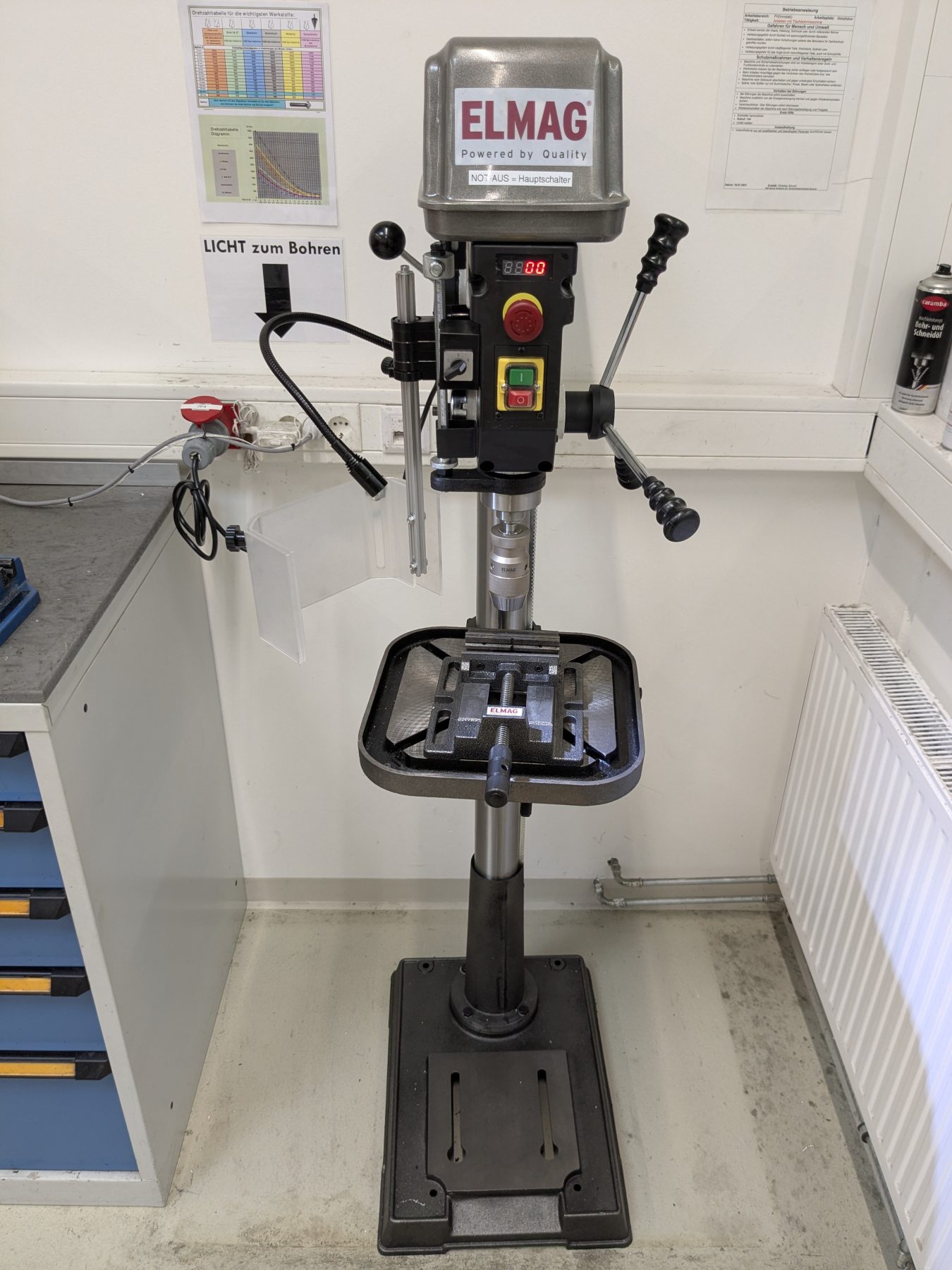 Metal Lab - Säulenbohrmaschine ELMAG KBM 25 S Vario